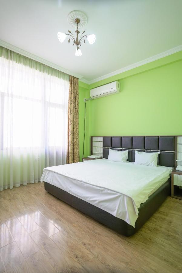 Apartments 37B Batumi Esterno foto