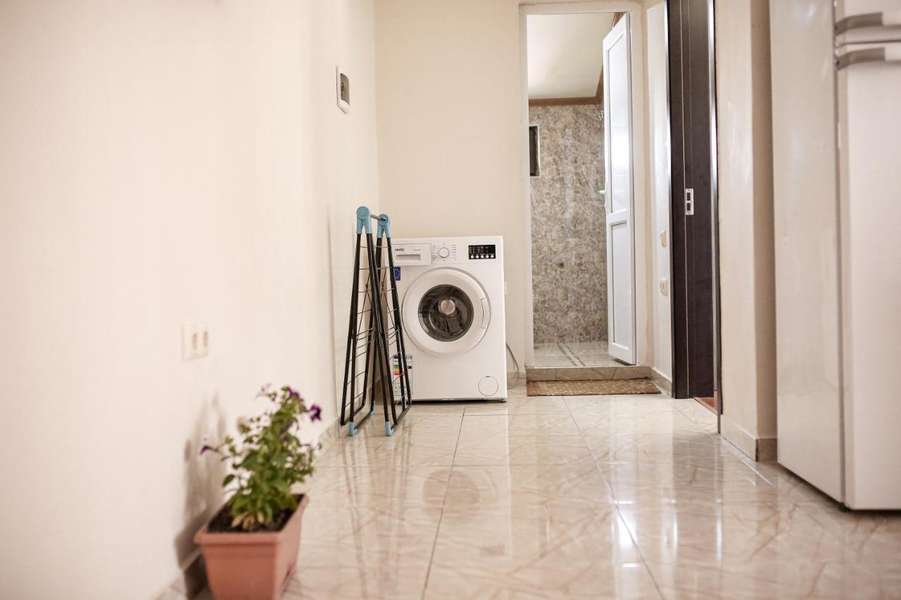 Apartments 37B Batumi Esterno foto