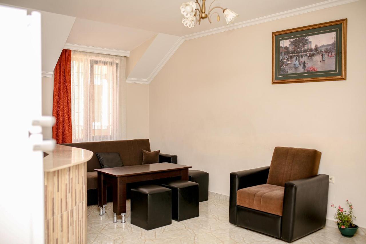 Apartments 37B Batumi Esterno foto